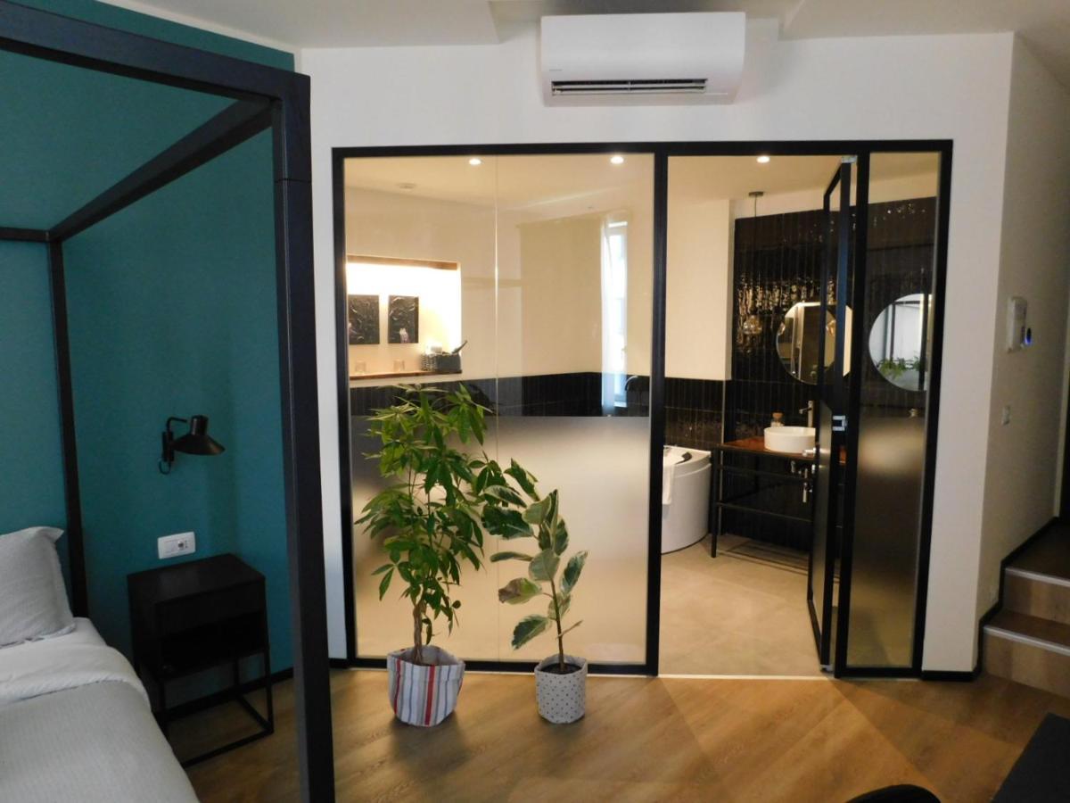 Piumaviola Beds & Apartments Parma Eksteriør bilde